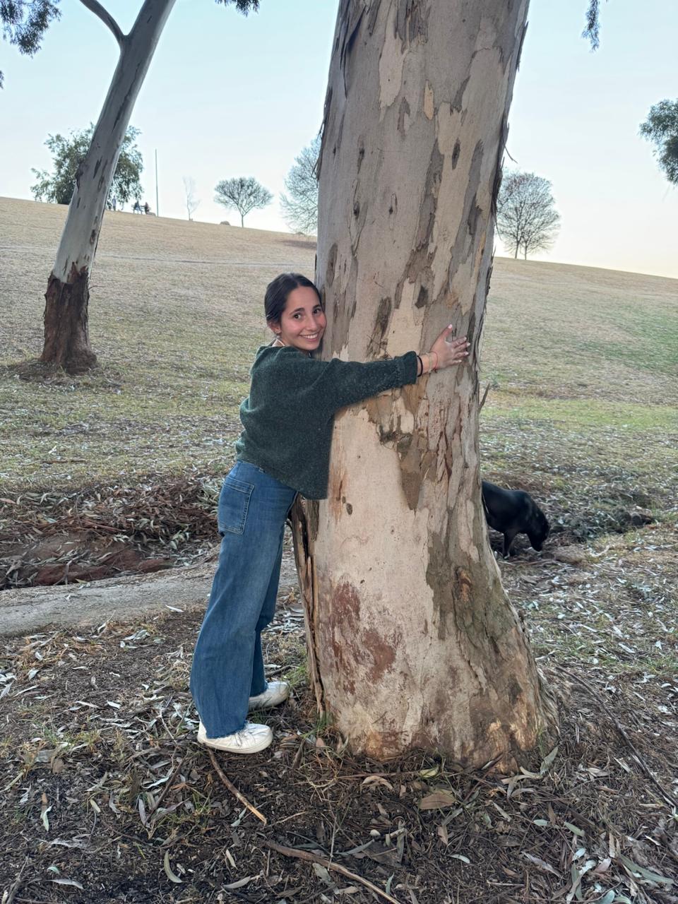 leigh hugging tree